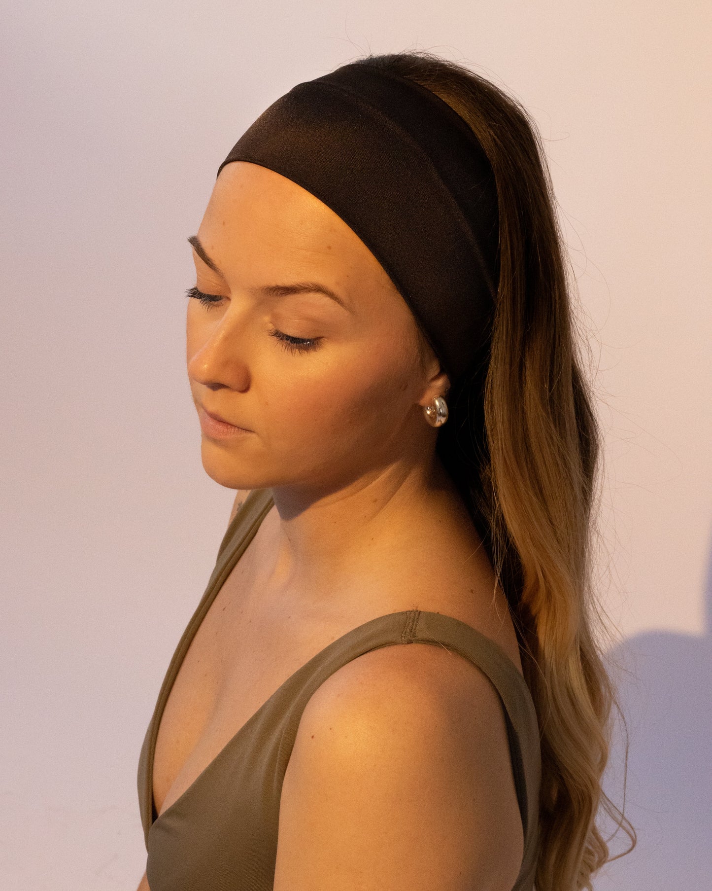 Bandeau sport marron irisé