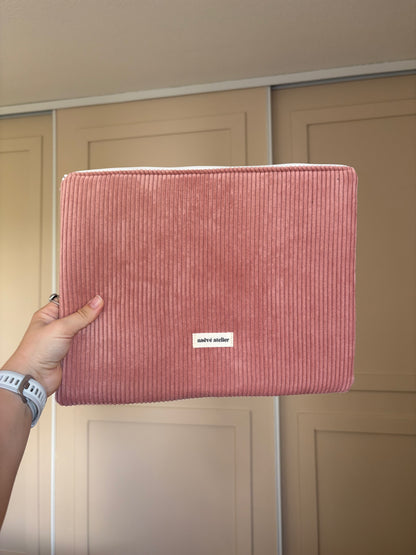 Pochette ordinateur velours rose